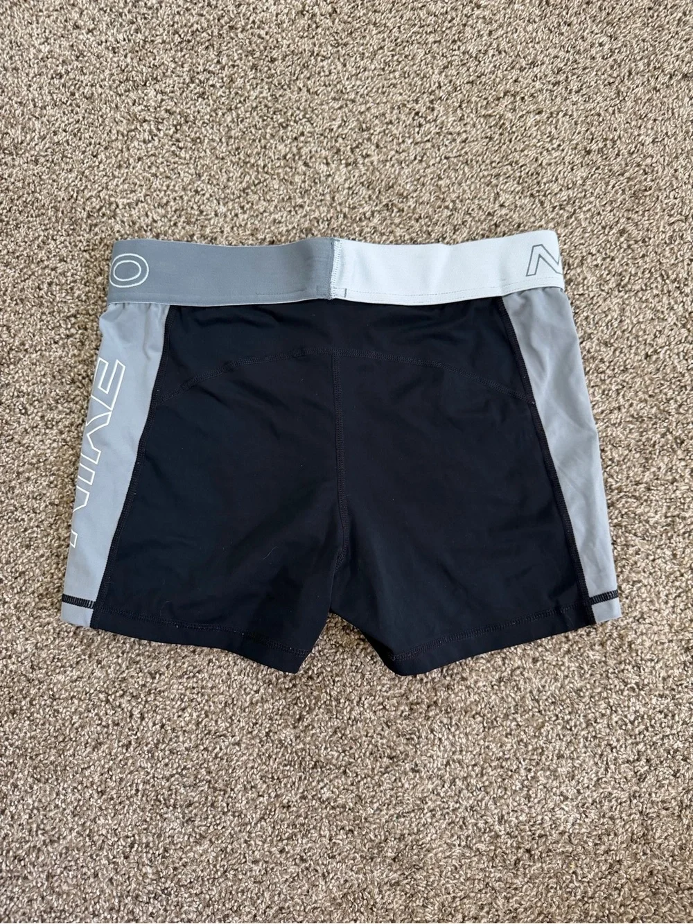 Nike am selling